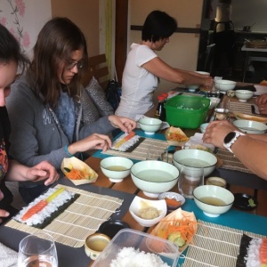 priprava_sushi_je_zabava_pro_kazdeho_sushimi_kuřim