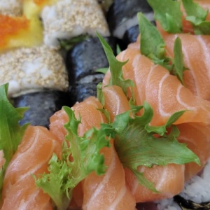 nigiri_sushi_sashimi_růže_Kuřim